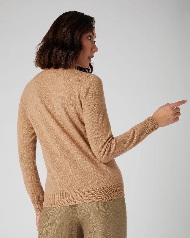 Women's Evie Classic Round Neck Cashmere Sweater Sahara Brown