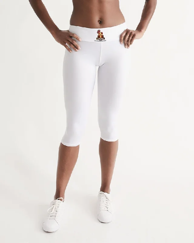 AKH White Women's Mid-Rise Capri