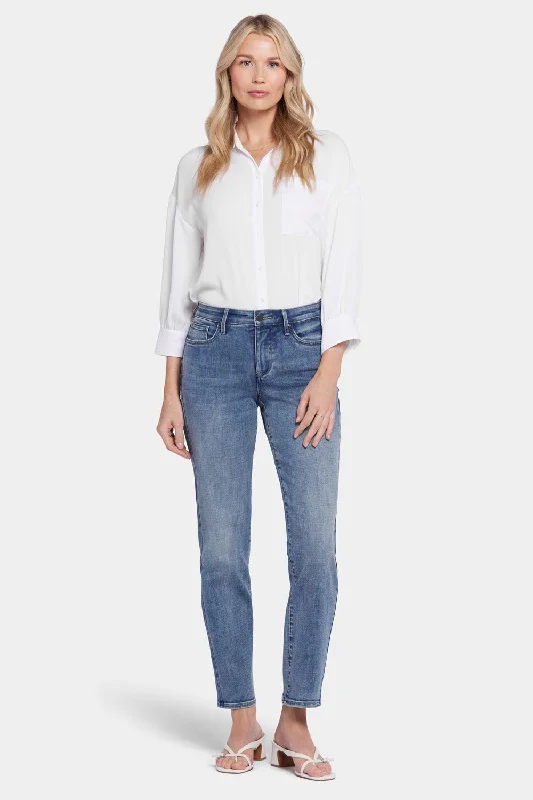 Emma Relaxed Slender Jeans  - Sandy Beach