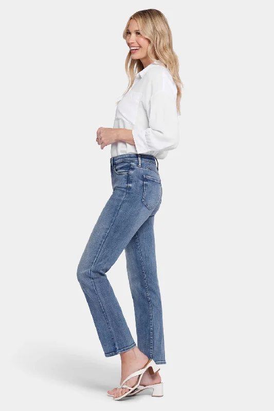 Emma Relaxed Slender Jeans  - Sandy Beach