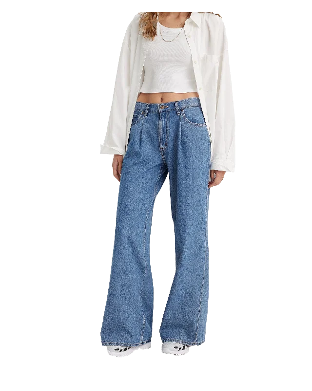 Baggy Dad Wide Leg Jeans in Cause And Effect